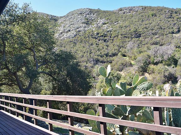 3rd image of 121 Old Topanga Canyon Rd #H