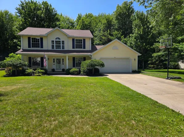 646 Cox Dr, Geneva, OH 44041