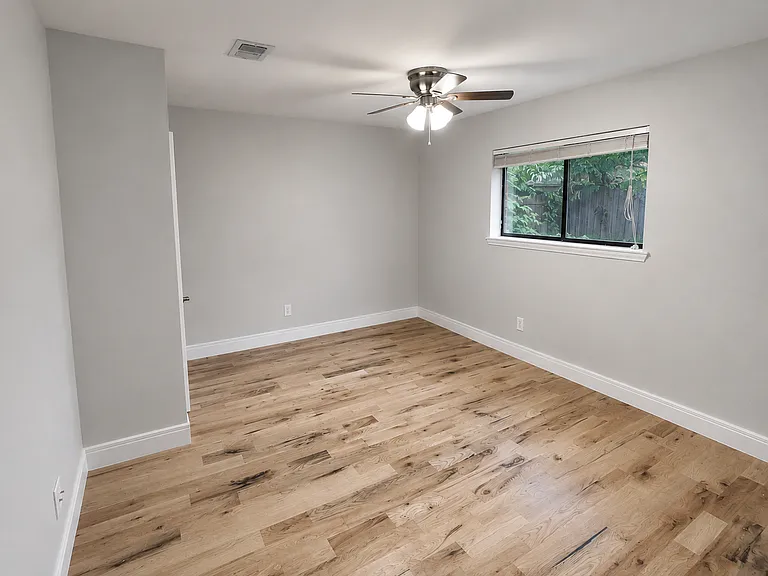 4601 Hazel St #B — Photo 6