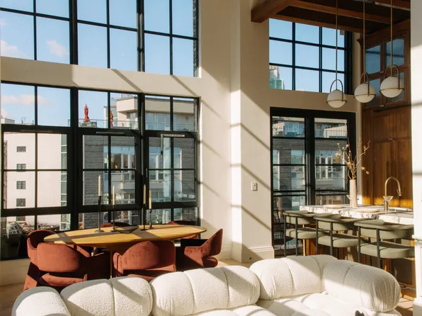 402 Union Avenue image 3 of 28