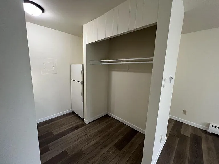 2222 Independence Ln #6 — Photo 6