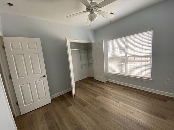 4th image of 2820 Bloomfield Ln Unit 303