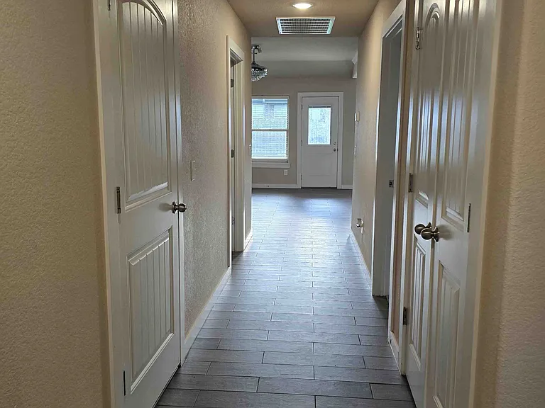 431 Red Robin St #431 — Photo 7