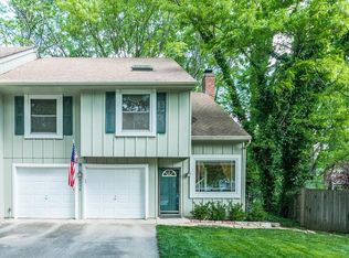 6330 W 50th St, Mission, KS 66202