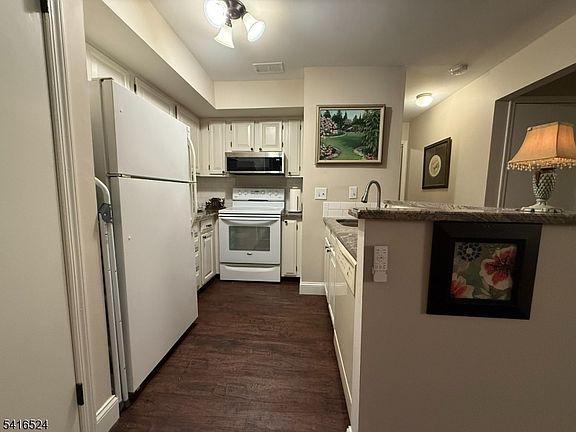 2nd image of 29 Tansy Court