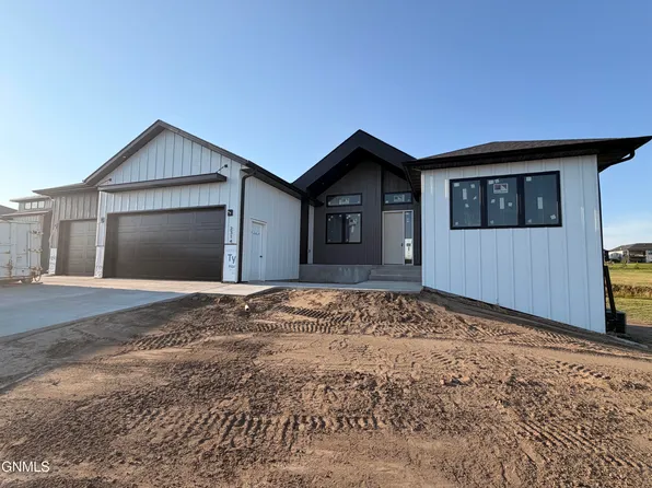 2314 Ketchum Ave, Bismarck, ND 58503