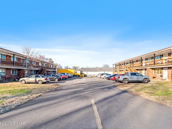 4703 Oak Park Dr, Louisville, KY 40258