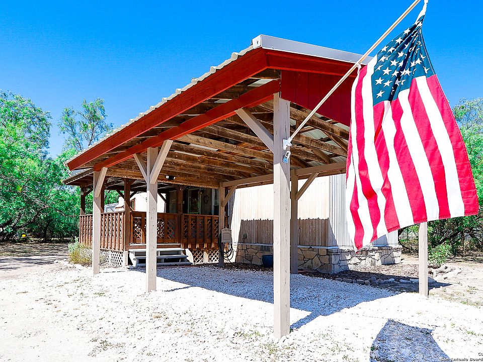 1st image of 344 FAIRWAY CIR
