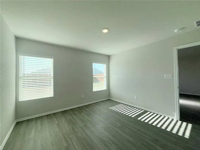 3606 Perry — Photo 10