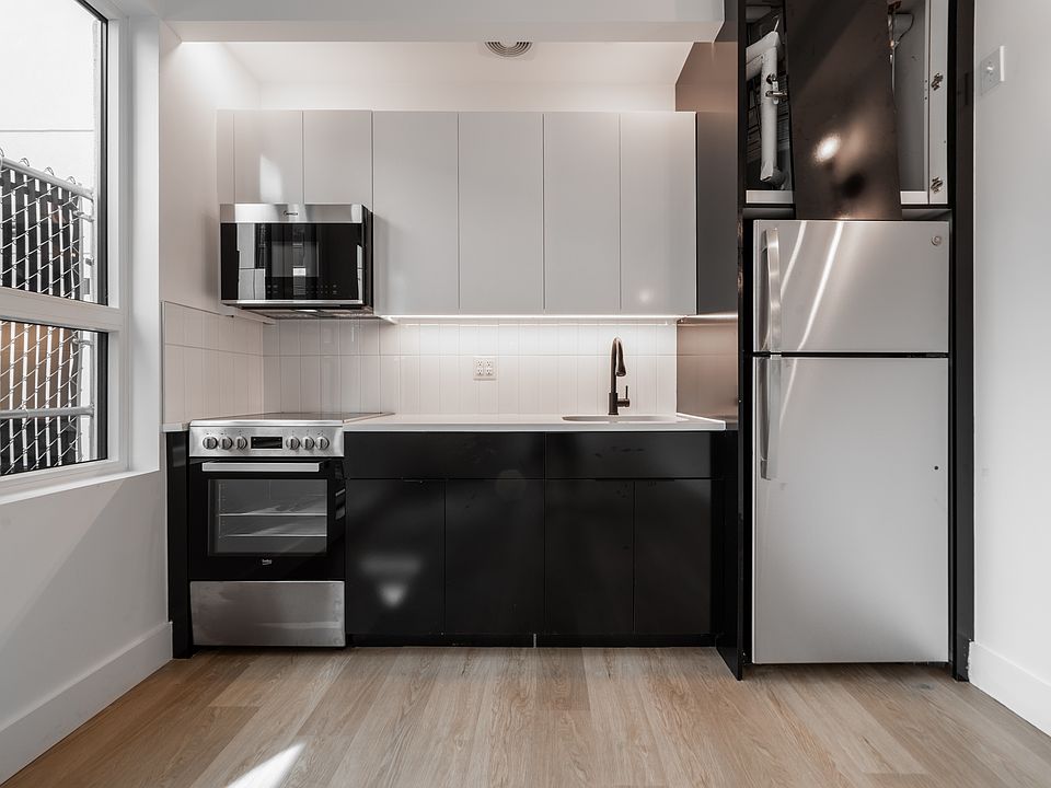 1st image of 1042 President St #11A