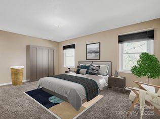 60 Vista View Ct, Etowah, NC 28729