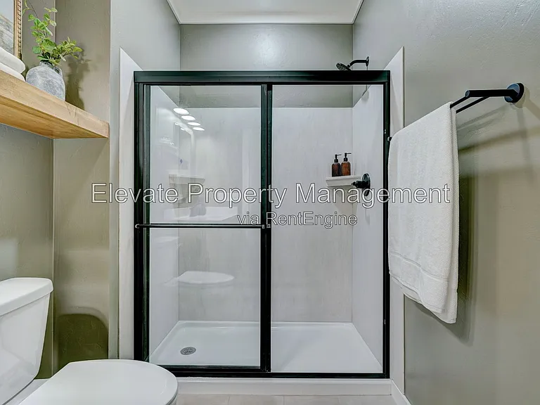 1616 NW 17th St #16 — Photo 28