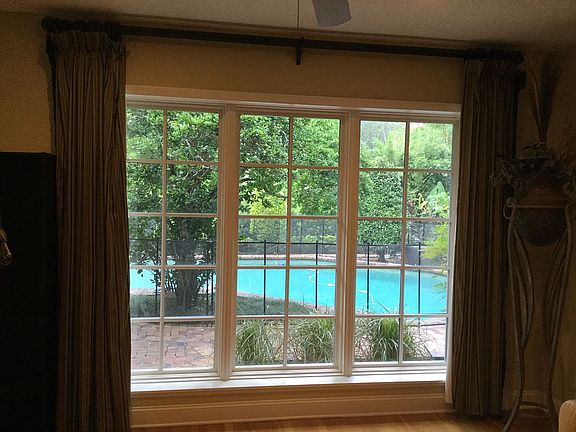 Private Fenced Pool/Park