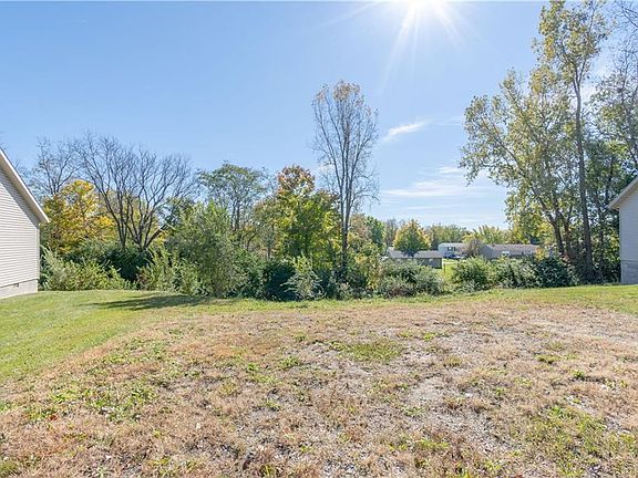 2nd image of 559 Stone Bridge Blvd
