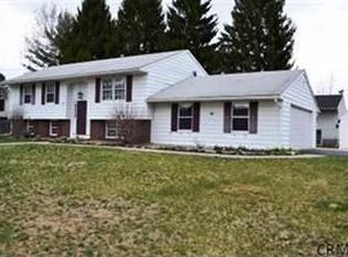 15 Glen Dr, Saratoga Springs, NY 12866