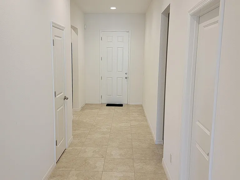 5325 Jubiloso Dr — Photo 3