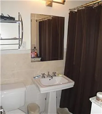 Rented by R New York | media 7