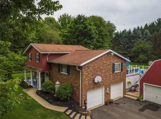 566 Big Knob Rd, Rochester, PA 15074