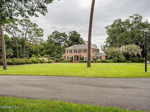 4th image of 10111 WINDWARD Way N