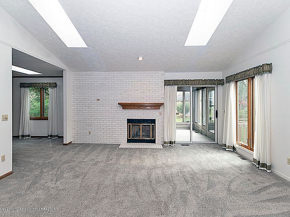 2nd image of 4468 Copperhill Dr