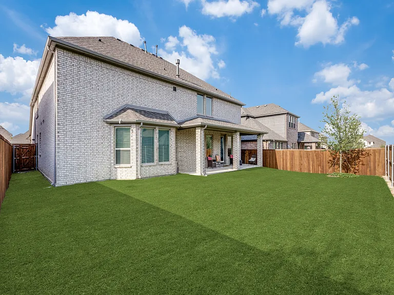 1701 Rain Lily St — Photo 28