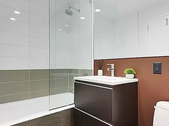 4th image of 226 50th Ave APT 7A
