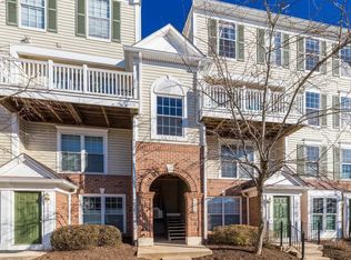 46956 Courtyard Sq UNIT 302, Sterling, VA 20164