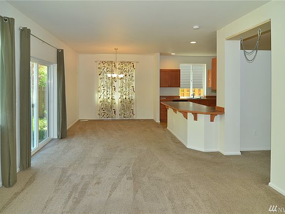 4th image of 1259 Ebbets Dr SW