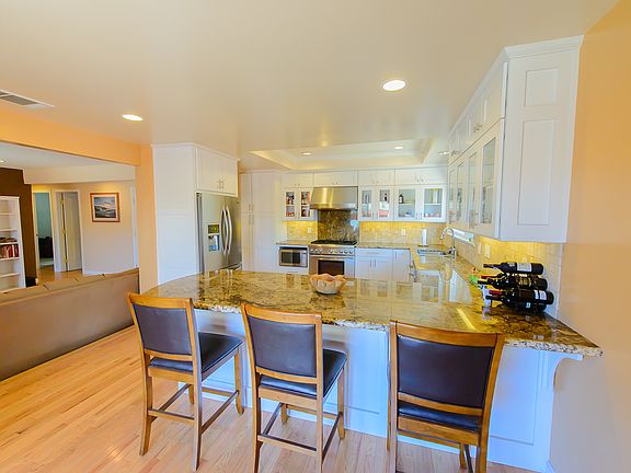 Kitchen 1-1604