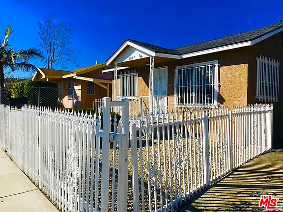 2nd image of 1047 W 98th St