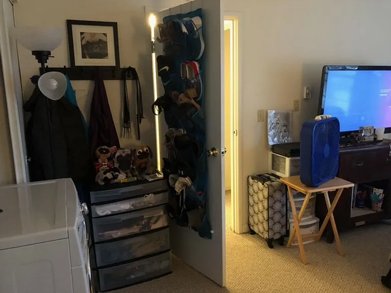 University Park Apartments near Cornell University — Photo 861