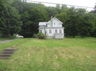 46 Mountain St, Whitehall, NY 12887