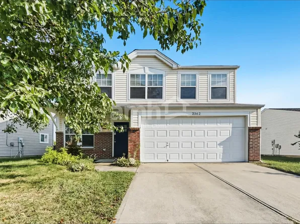 2362 Hummingbird Ln, Hebron, KY 41048