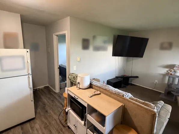 508 Wright St #5, Breckenridge, MI 48615