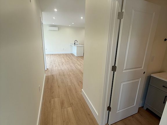 3rd image of 24 Stone St Suite 203
