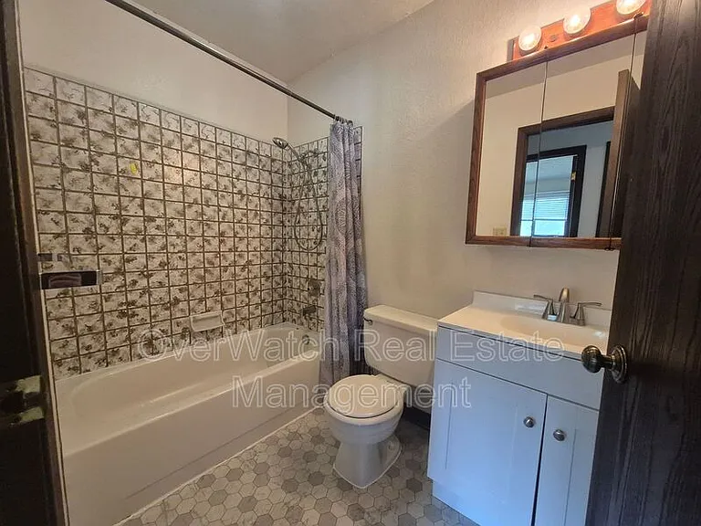 12250 Mary Ave — Photo 6