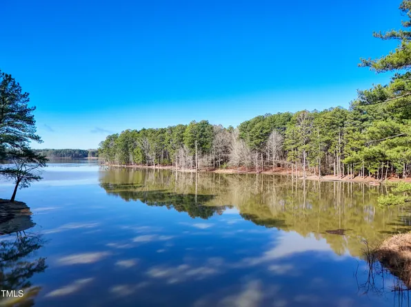 180 Grace Cove Ln, Manson, NC 27553