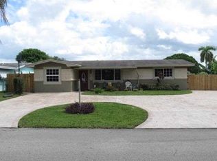 1101 NW 87th Way, Hollywood, FL 33024