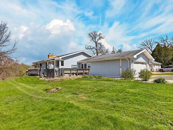 4235 Oaklane Rd, Rockford, IL 61109