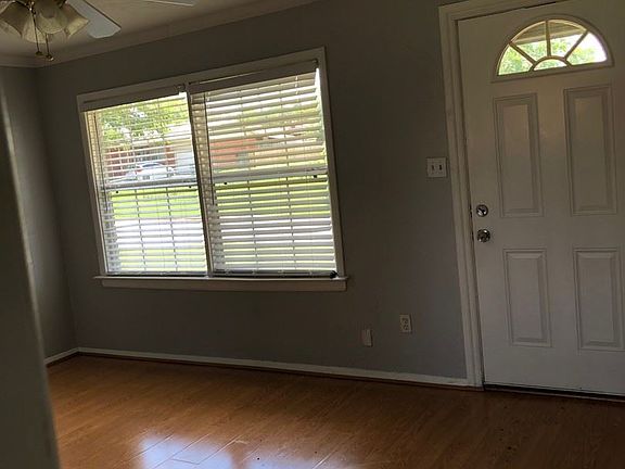 5th image of 4607 NW Lindy Ave