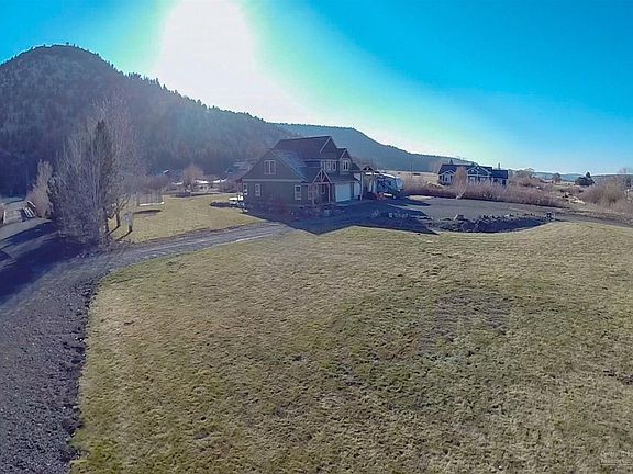 3rd image of 6484 NE Ochoco Creek Ln