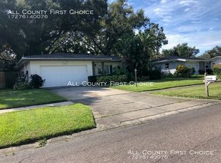 2960 Keene Park Dr, Largo, FL 33771