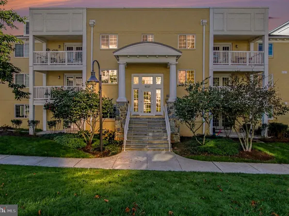 4113 S Four Mile Run Dr Unit 103, Arlington, VA 22204