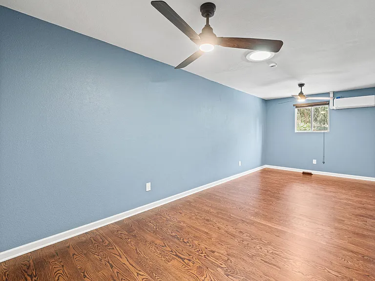 8822 S Balsam St — Photo 23