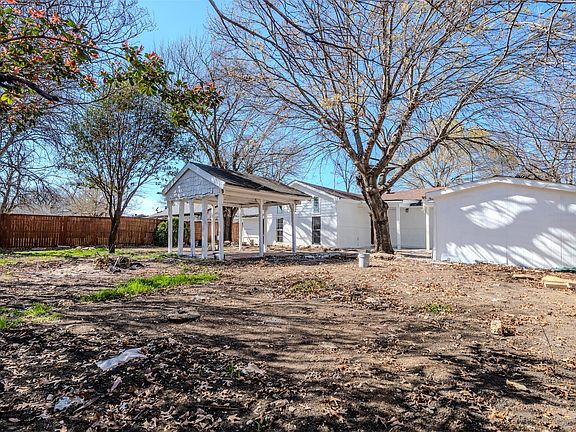 2nd image of 1022 Shenandoah Dr