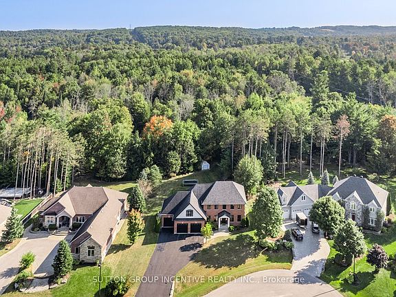 2nd image of 38 Lilac Ln