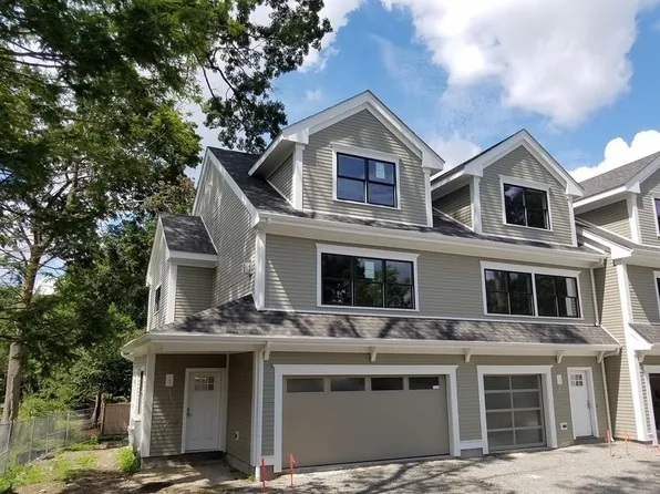 1525 Beacon St #3, Newton, MA 02468