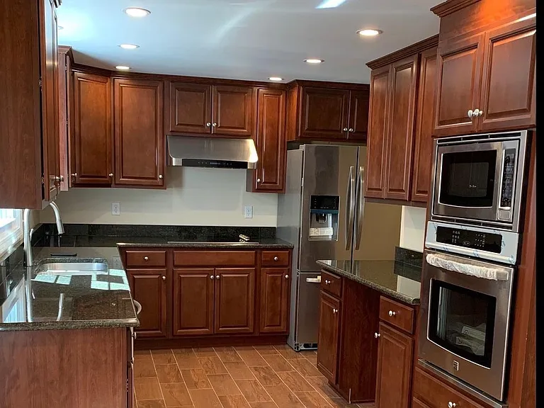 1228 Windmill Ln — Photo 5