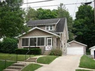228 E Ogden St, Jefferson, WI 53549