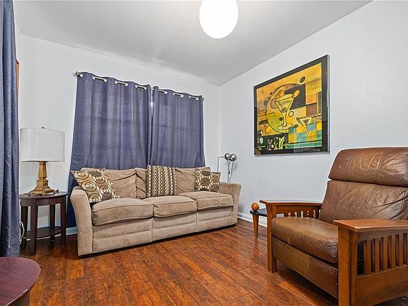 3rd image of 6717 N Harer St #3